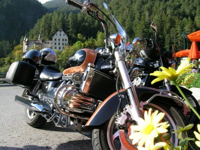 Motorrad im Naturresort Fernsteinsee